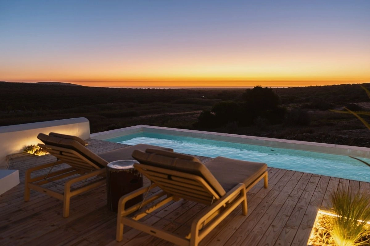 Open-plan lounge of a Veldt Haus cottage at De Wildeveldt, luxury self-catering accommodation on the West Coast